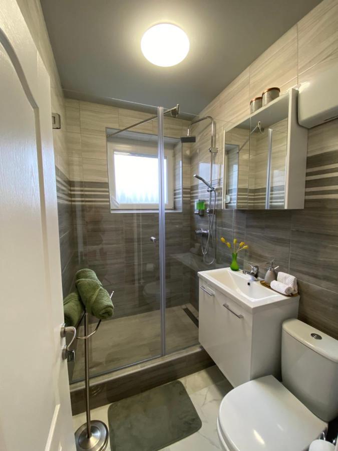 Oliaparman Apartment Егер Екстериор снимка